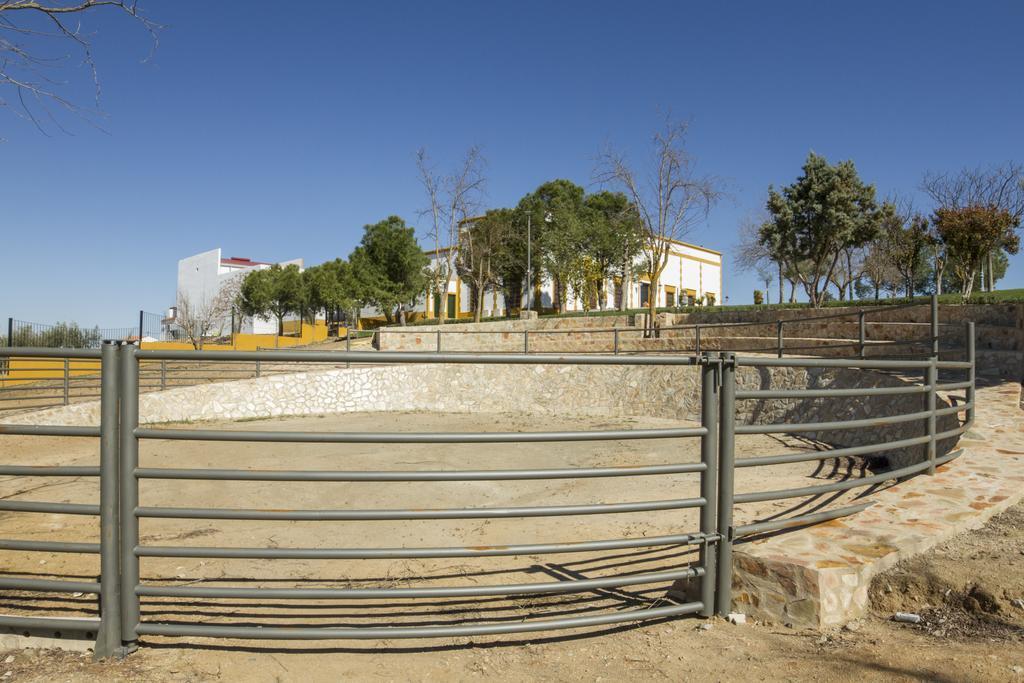 Hotel Bodega El Moral Ribera del Fresno Exterior foto